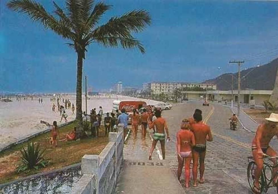 Pe Na Areia 3 Mercados Na Rua Centro De Mongagua Villa Exterior foto